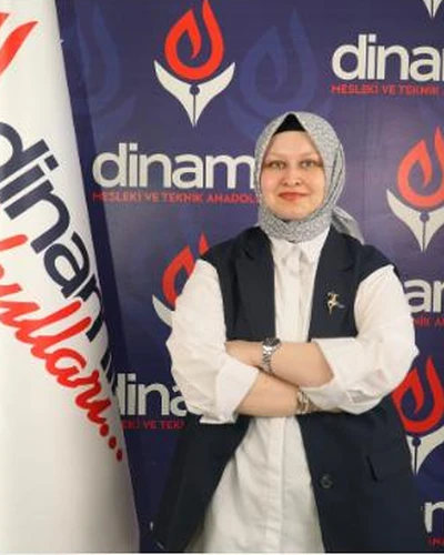 Beyzanur Tınmaz, Biyomedikal Cihaz Teknolojileri Öğretmeni