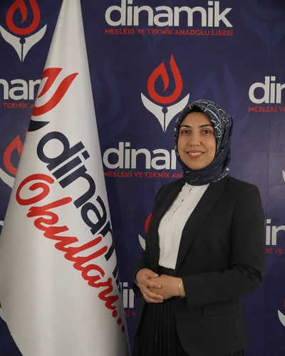Derya Çok, Kimya Teknolojileri Öğretmeni