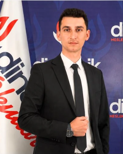 Ömer Can Sondaş, Görsel Sanatlar Öğretmeni